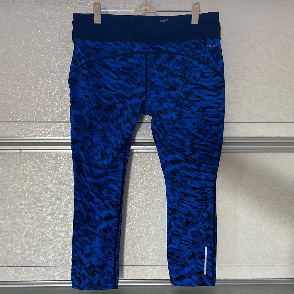 Nike Blue Patterned Leggings - Picture 3 of 4